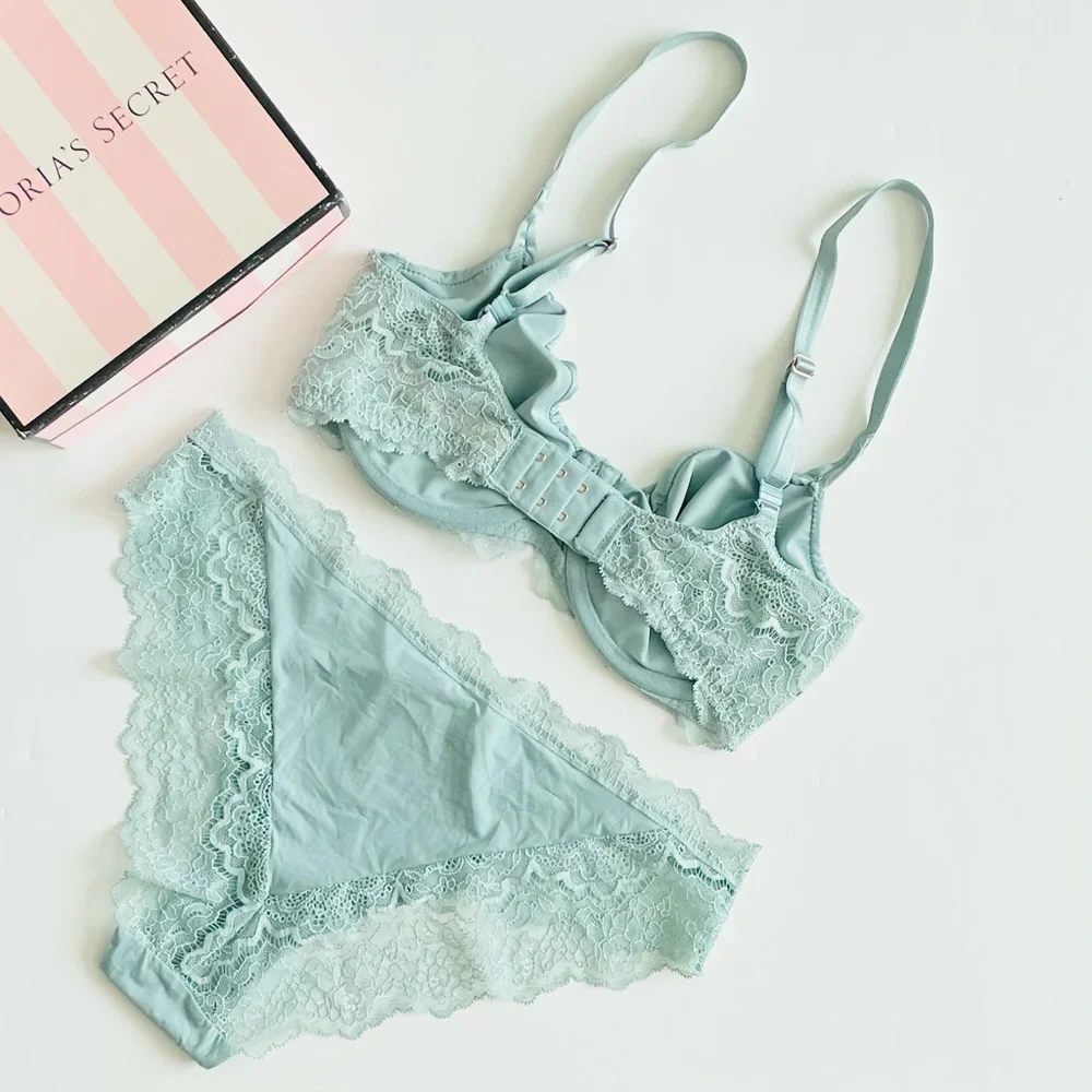 32DD LARGE Victoria’s Secret seafoam green bra set